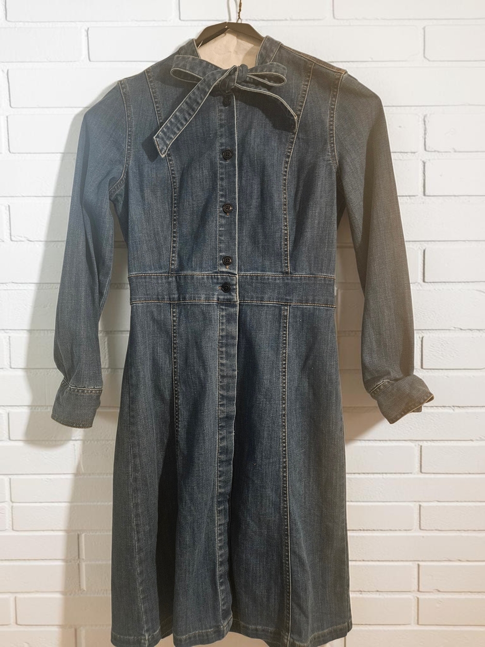 Madewell Women’s Denim Button-Front Dress with Tie Neck Sz 2. NWOT.